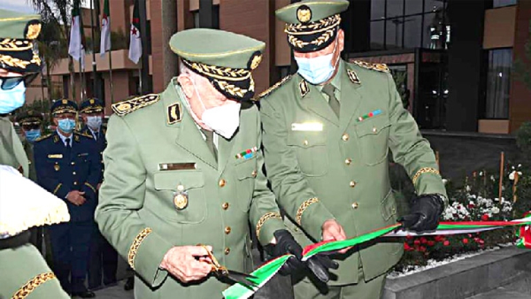الفريق شنقريحة يدشن نادي الخدمات الطبية الاجتماعية ببوشاوي