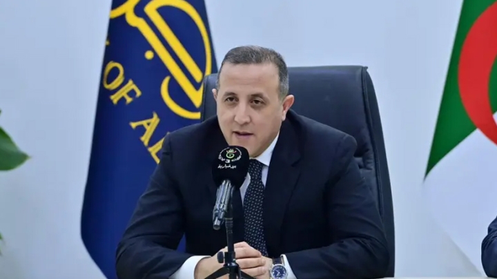 تنويع المنتجات وتحسين الخدمات لتحقيق الشمول المالي