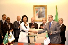 التوقيع على اتفاق إنشاء مقر بالجزائر العاصمة