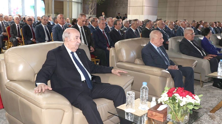 رئيس الجمهورية يترأس حفل استقبال بنادي الجيش