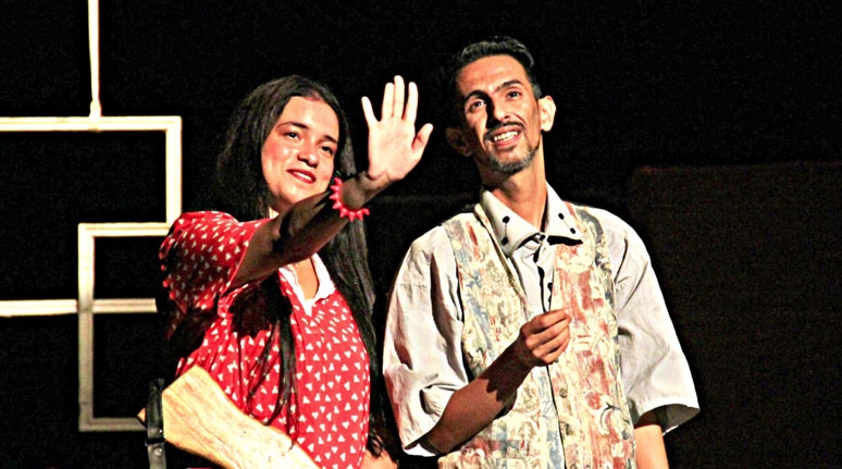 عروض متنوعة ورسائل تتجاوز الخشبة
