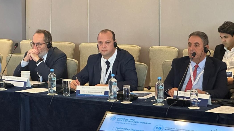 الجزائر تدعو لمقاربة متكاملة تقضي على أسباب آفة