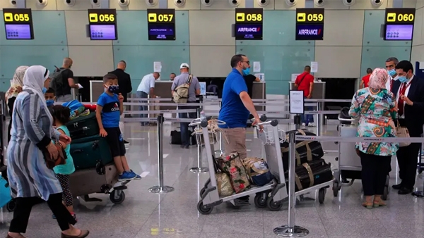 مطار الجزائر يوظف أعوان عربات الأمتعة