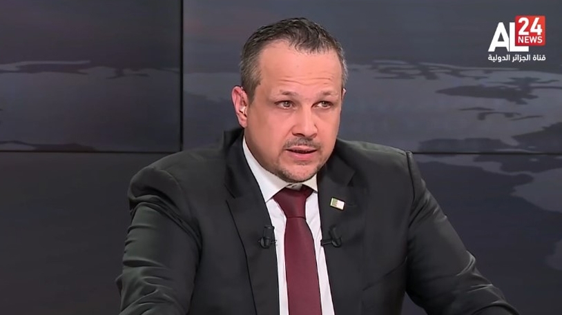 الشرطة الفرنسية توقف صحفيا جزائريا بقناة AL24 News