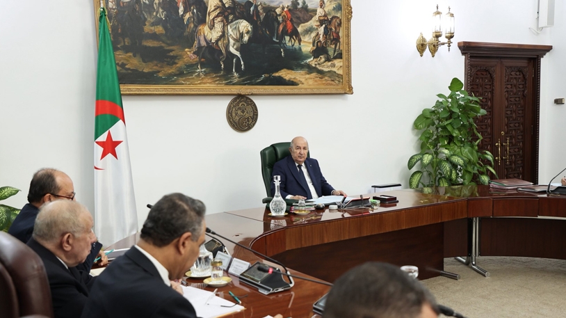 رفع الحد الأدنى للأجور ومنحة البطالة