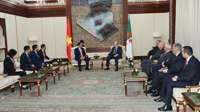 الارتقاء بالعلاقات الثنائية إلى شراكة استراتيجية