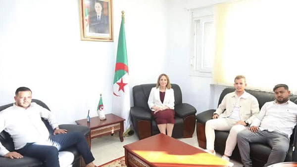 حملاوي تستقبل ممثلي منظمة الطلبة الجزائريين