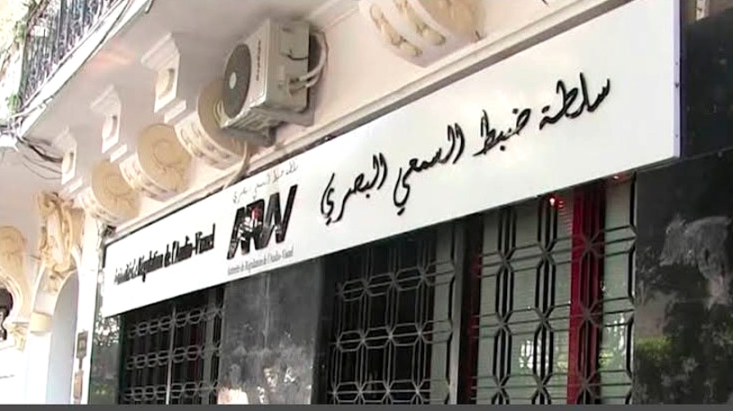 قنوات تخل بقواعد التعامل الإنساني مع الأزمات والمآسي