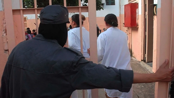 وفد دبلوماسي يزور مؤسّستين للتكفّل بالنساء المحبوسات