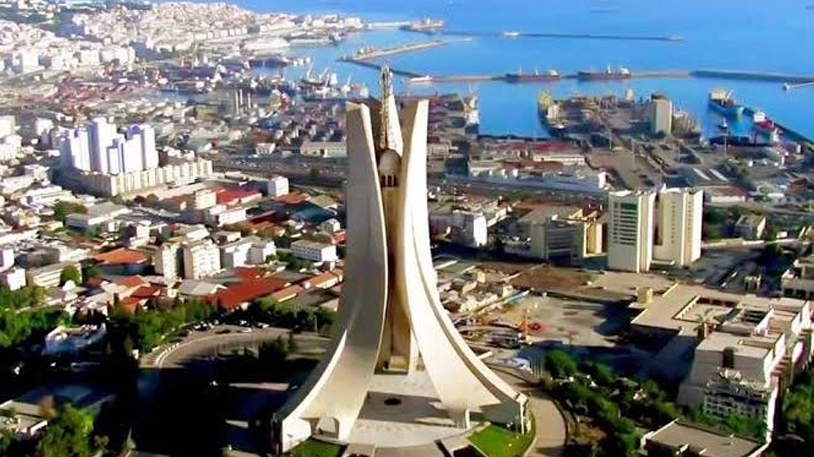 المال الإماراتي يحرك الإعلام المخزني لتشويه صورة الجزائر ودول أخرى