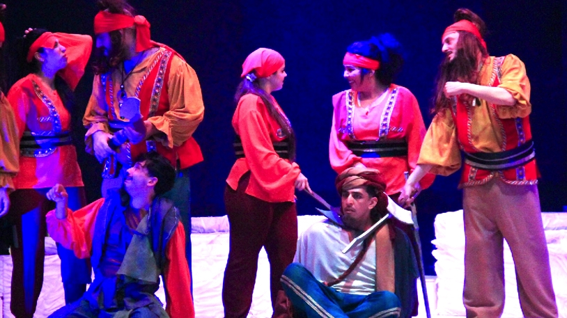 إعادة تشكيل جماليات العرض المسرحي