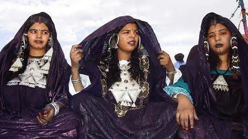 ورشة تكوينية حول الملحفة الصحراوية التقليدية 