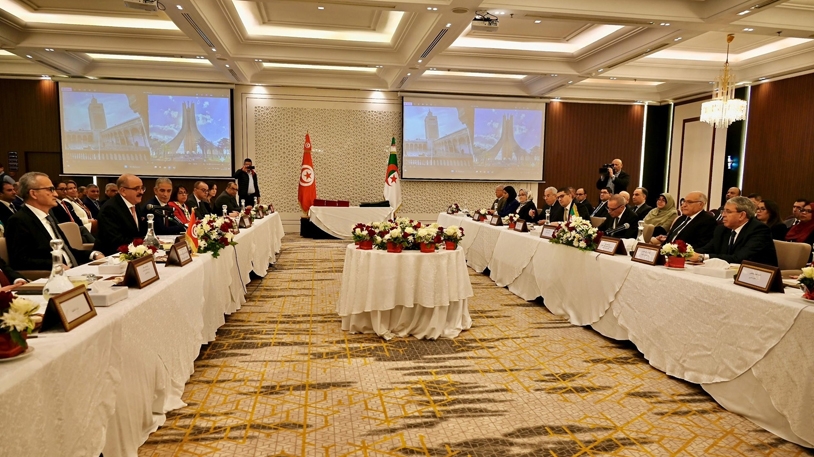 العلاقات الجزائرية - التونسية تشهد حركية لافتة