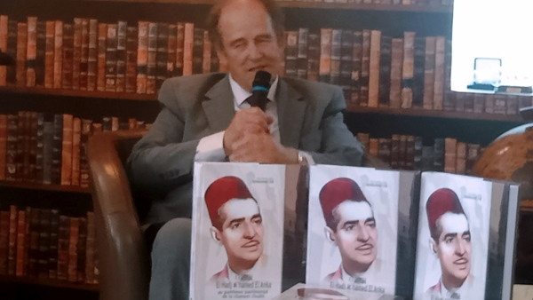 أدعو إلى التجديد والإبداع في الفن مثلما فعل العنقا